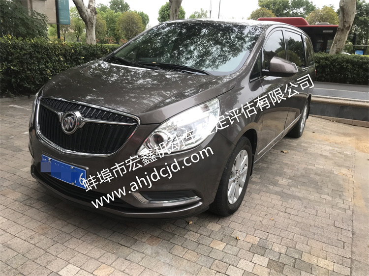 車輛發(fā)生交通事故后，正常進(jìn)行維修理賠。黑心修理廠，將一大半的配件都沒有進(jìn)行更換